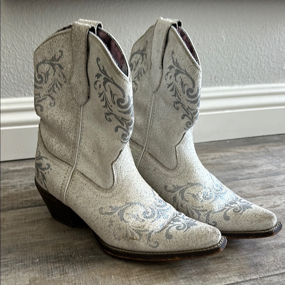 Laredo Cowboy boots